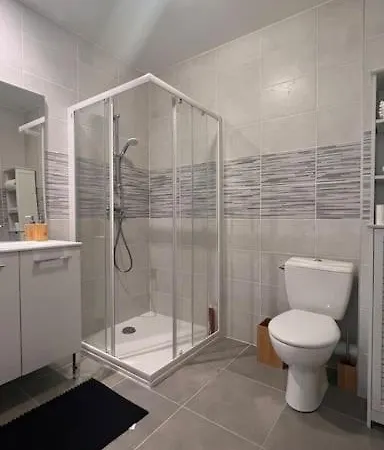Appartement De La *